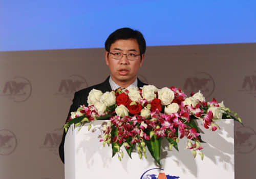 波鸿集团总裁董平参加第六届亚洲制造业论坛年会并发表主题演讲